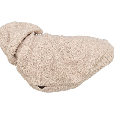Sudadera para perros modelo Carson en color arena, con textura de peluche suave, cuello alto y bordes elásticos acanalados.